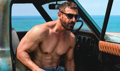   John Abraham