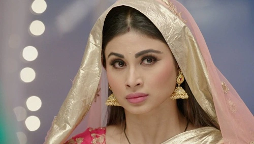 Mouni Roy