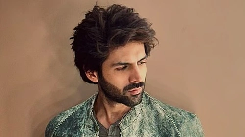 Dashing Kartik Aaryan